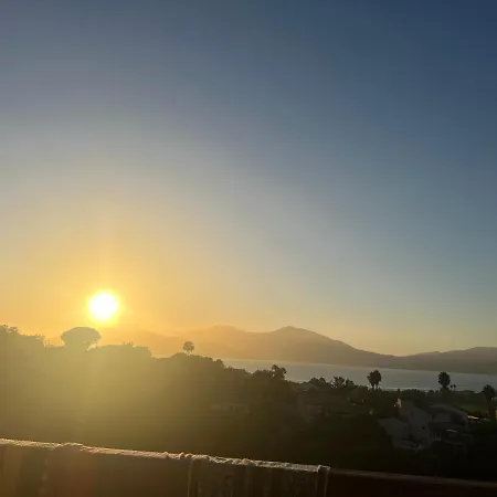 Bella Vista 34 , T2 Vue Mer, Piscine ,climatise * Porticcio (Corsica)